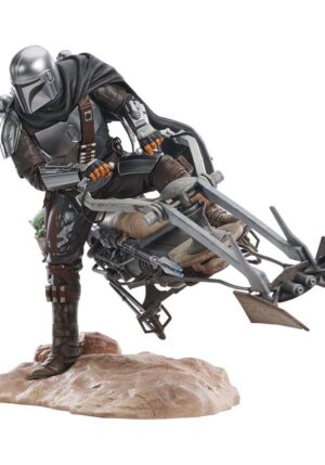 DIAMOND COLLECTION STAR WARS THE MANDALORIAN PREMIER COLLECTION DIN DJARIN EN MOTO SPEEDER 23CM