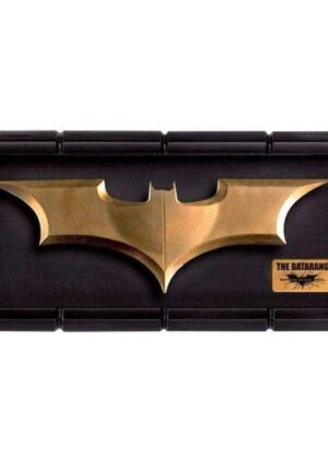 THE NOBLE COLLECTIÓN BATMAN THE DARK KNIGHT RISES RÉPLICA ESCALA 11 BATARANG