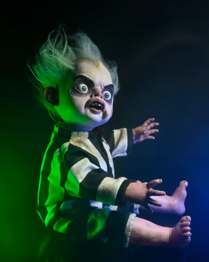 BABY BEETLEJUICE PROP REPLICA 48 CM BEETLEJUICE BEETLEJUICE NECA - Imagen 4