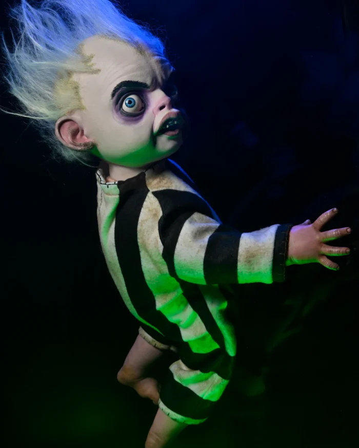 BABY BEETLEJUICE PROP REPLICA 48 CM BEETLEJUICE BEETLEJUICE NECA 6