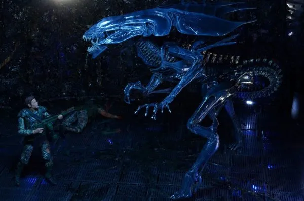 Aliens Xenomorph Queen Dlx Box Neca - Imagen 7