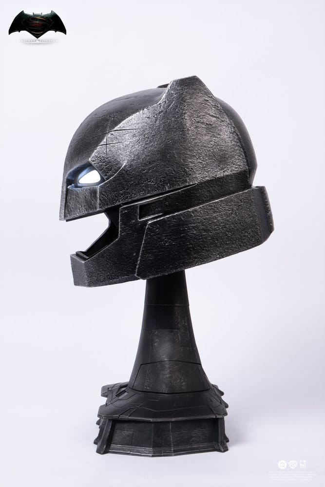 Justice League Réplica 1/1 Batman v Superman: Dawn of Justice Armored Batman Helmet 50 cm Pure Arts - Imagen 3