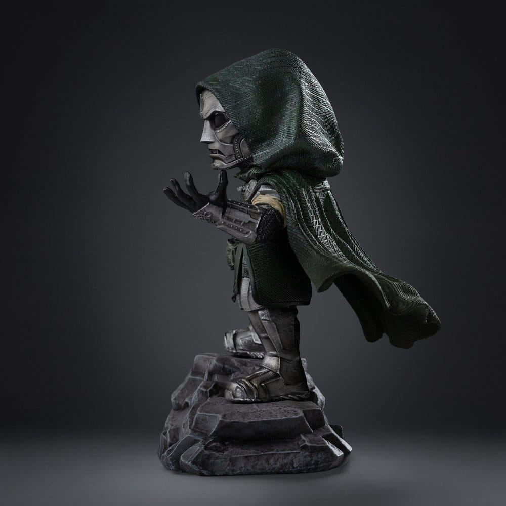 Avengers Doomsday MiniCo Estatua Doctor Doom 1