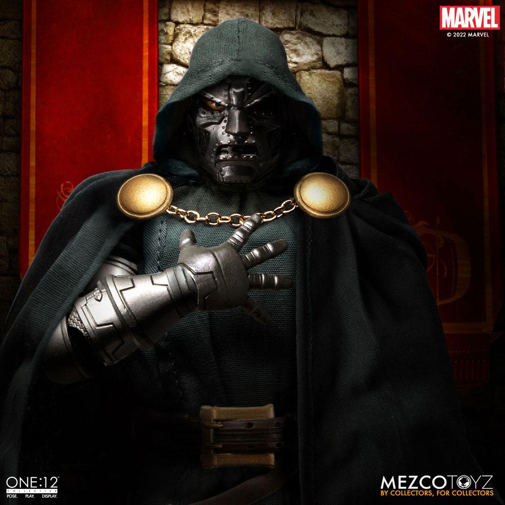 Doctor Doom 1/12 One:12 Collective Marvel Mezco Toyz - Imagen 2