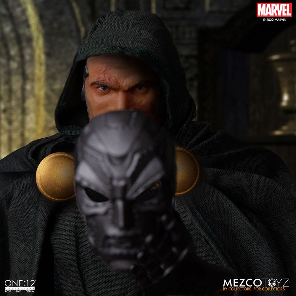 Doctor Doom 1/12 One12 Collective Marvel Mezco Toyz 13