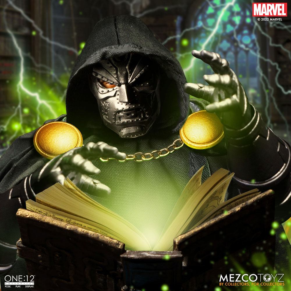 Doctor Doom 1/12 One12 Collective Marvel Mezco Toyz 4