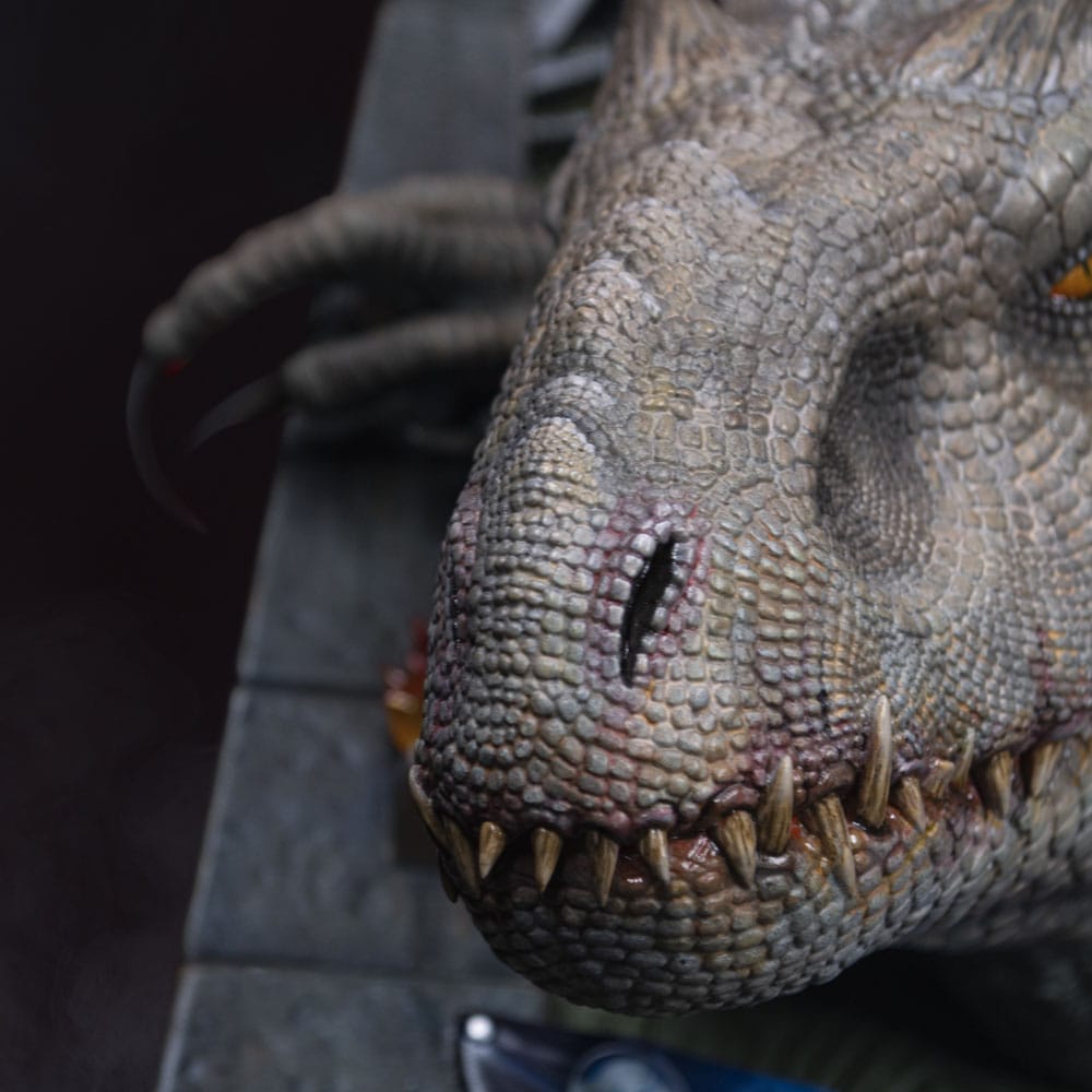 Jurassic World Estatua Busto Indominus Rex 27 cm Doctor Collector - Imagen 4